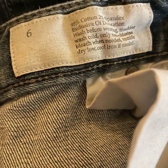 Loft Denim Capri Pants, Size 6 - Picture 4 of 4